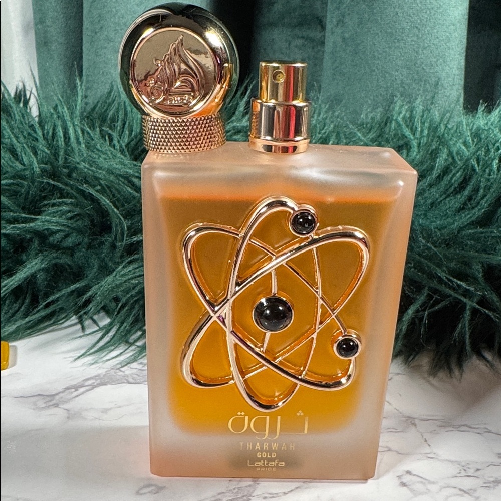 Lattafa Perfumes Tharwah Gold for Unisex Eau de Parfum Spray, 3.4 Ounce 100ml - Picture 5 of 5